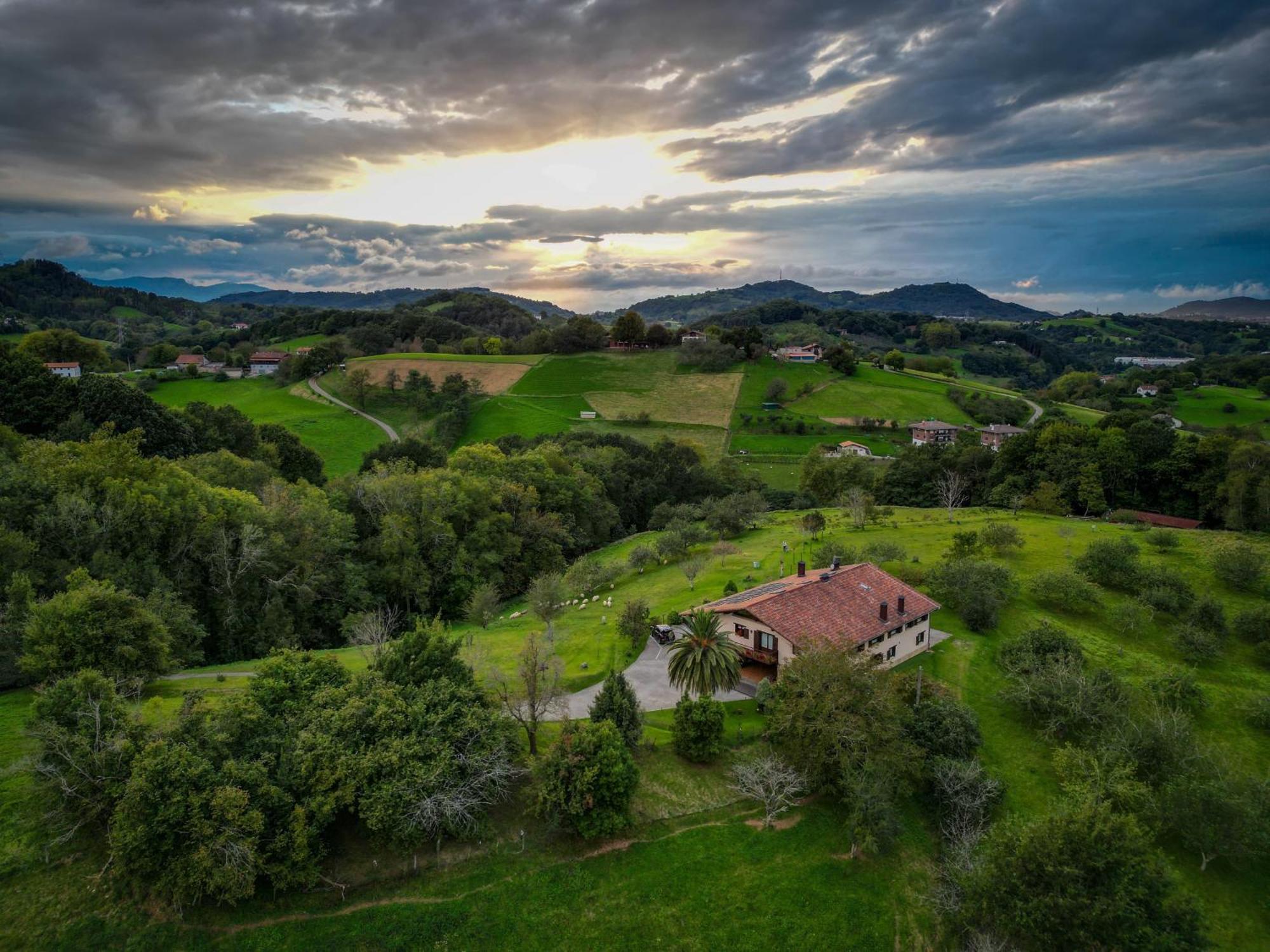 Agroturismo Erretegi Haundi Oiartzun Exterior foto